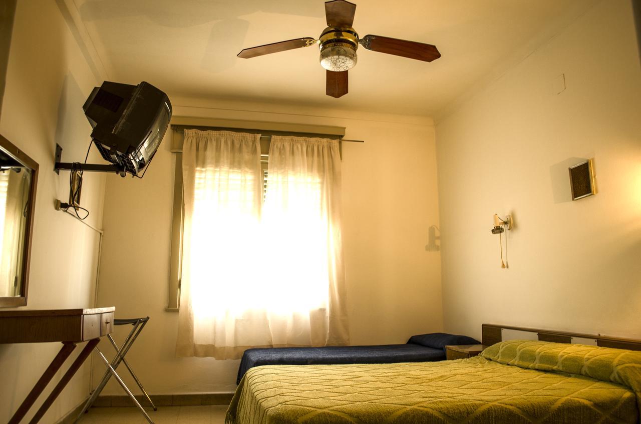 Hotel Centro Неукен Экстерьер фото